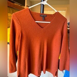 Eileen Fisher woman sweeter (XS)